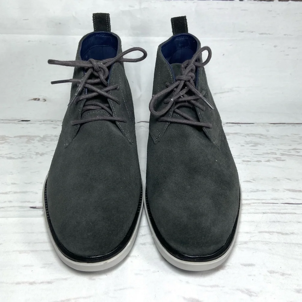 Cole Haan Grand Evolution Mens Chukka Boots Size 10M Gray ‎ Suede Lace Up